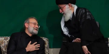 مفتاح بقاء النظام الإيراني.. الدور الخفي لـ علي لاريجاني بعد خامنئي