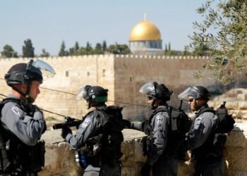 البلدة القديمة تتحول إلى ثكنة عسكرية في ليلة القدر