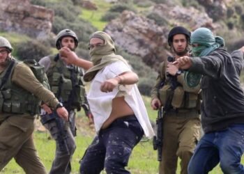 المستوطنون يستغلون انشغال العالم.. ماذا يحدث في الضفة؟