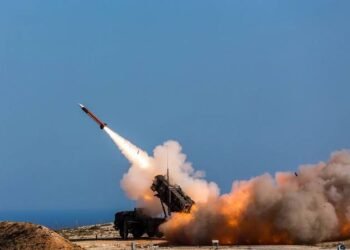 هجوم صاروخي إيراني على قطر.. والدفاعات الجوية تتصدى