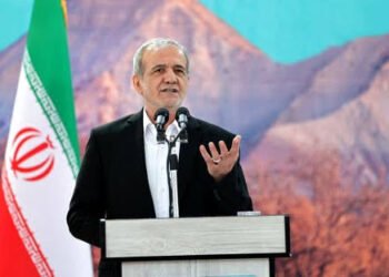 هل تفتح الوساطات باب التهدئة؟.. إيران تكشف تحركات دولية لوقف الحرب