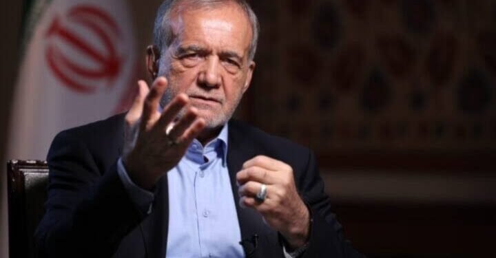 اعتذار إيراني أم مناورة سياسية؟.. بزشكيان يبعث برسائل تهدئة لدول الجوار