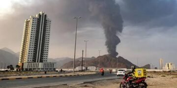 الإمارات تحت القصف.. هل تنجح في تحييد أخطر موجة هجمات إيرانية؟