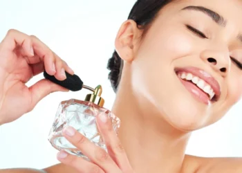 أفضل العطور النسائية لعام 2026.. تمنحك حضوراً لا يُنسى