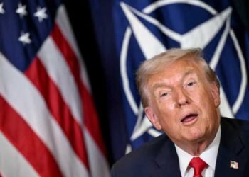 هل يشتعل الخليج؟.. ترامب يلوح بحصار هرمز و«الناتو» يدخل على الخط