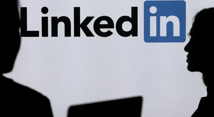هل تورطت «لينكد إن» لصالح إسرائيل ضد المحتوى الفلسطيني؟