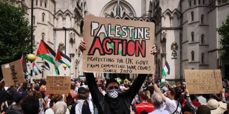 أزمة “فلسطين أكشن” تشعل الشارع البريطاني