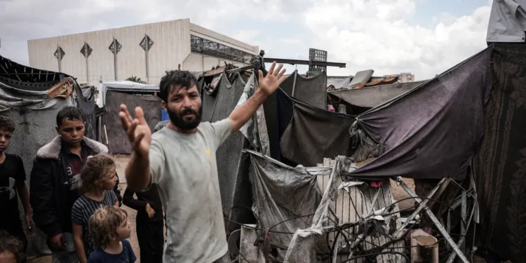 تحذيرات دولية وروايات إنسانية.. شهادات تكشف حجم المعاناة في غزة