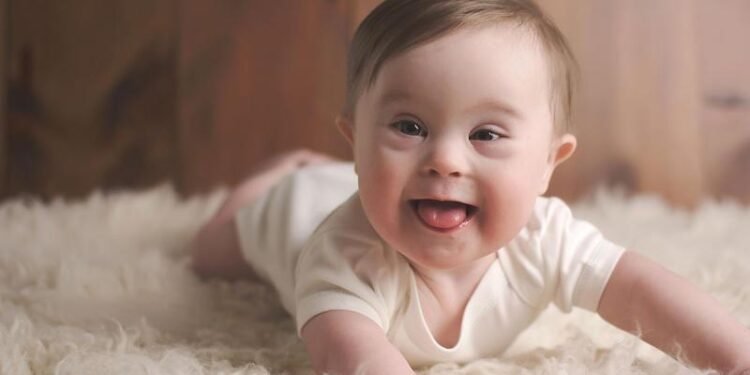 تأخر نمو الطفل.. علامات التأخر الحسي عند الرضع