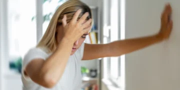 أسباب صداع الدورة الشهرية عند النساء