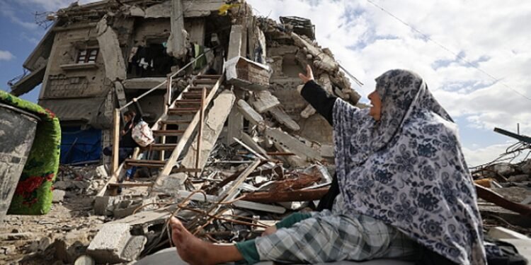 انتقام هستيري.. مسؤول إسرائيلي يفجر مفاجأة بشأن الحرب على غزة