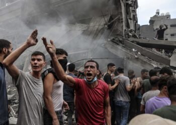 عيش تحت النار.. شهادات صادمة من نازحي جباليا