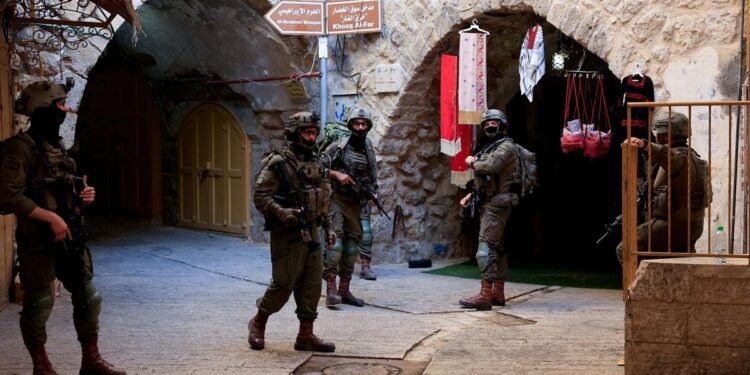 حين لا تعني التهدئة استقرارًا.. الضفة الغربية نموذجًا