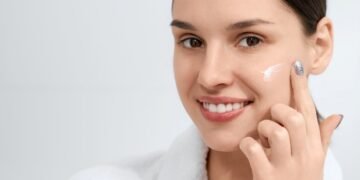 مرطبات البشرة.. سيكولوجية الجمال الكوري