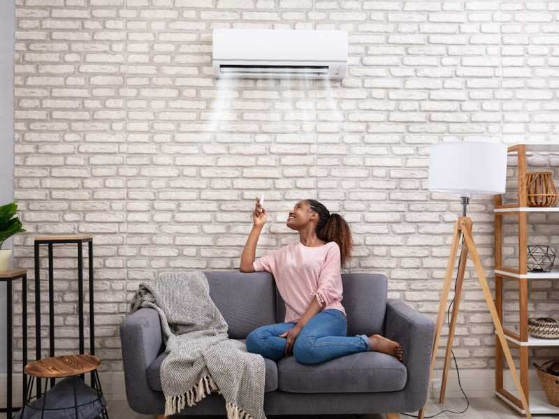 روتين العناية بالبشرة في المكاتب المكيفة