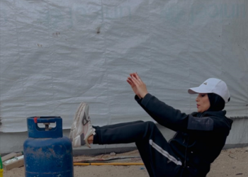 صمود نساء غزة.. حكاية إيمان المغير صانعة الأمل وسط الخيام