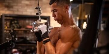 سر لياقة كريستيانو رونالدو.. الطباخ يكشف نظامه الغذائي