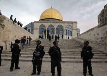 فرض قيود مشددة.. ماذا يحدث في المسجد الأقصى؟