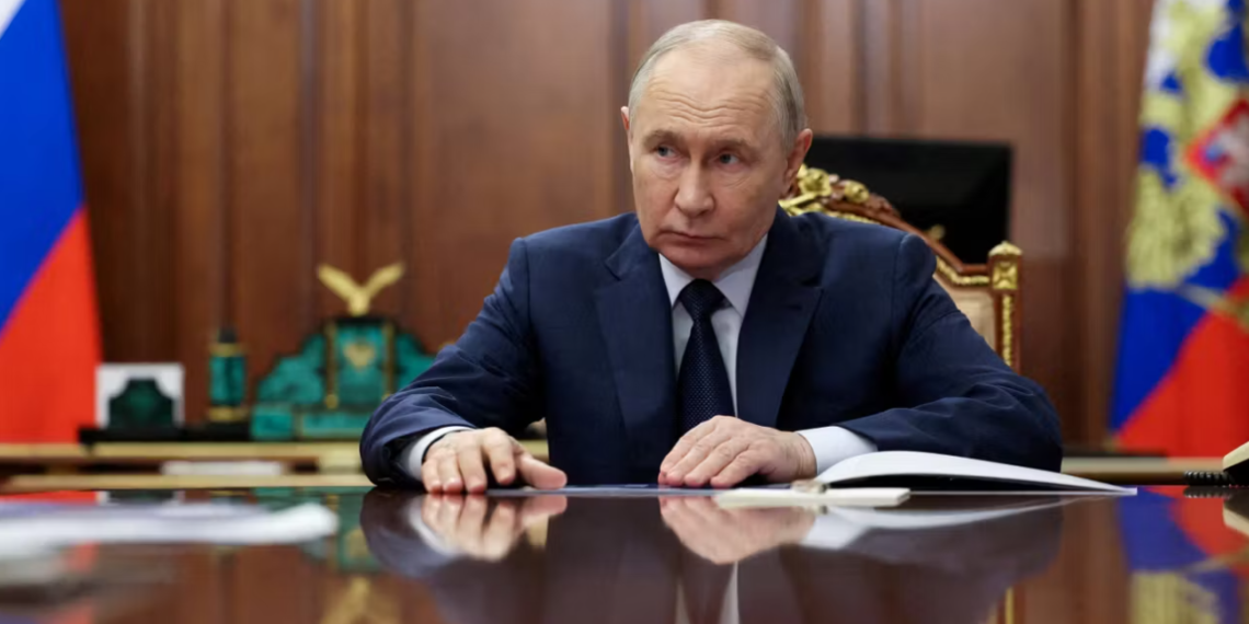 اقتصاد تحت الضغط: قرارات بوتين الضريبية تُثقل كاهل الروس