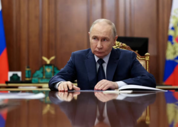 اقتصاد تحت الضغط: قرارات بوتين الضريبية تُثقل كاهل الروس