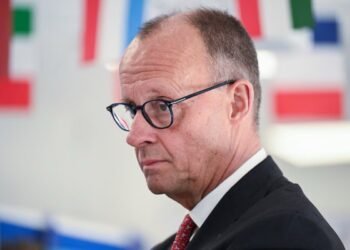 ميرز ينتقد واشنطن: إيران تتفوق دبلوماسياً في مفاوضات متعثرة