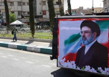 إصابات غامضة للمرشد الإيراني الجديد تثير جدلاً واسعاً