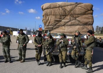 تهريب ورشاوى.. فضيحة جديدة تهز جيش الاحتلال الإسرائيلي