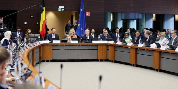 السلطة الفلسطينية تتحرك لاستعادة السيطرة على غزة.. ماذا فعلت؟