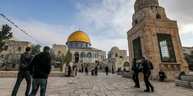 القدس في اختبار التهدئة.. إدارة الحضور في المسجد الأقصى تحت ضغط السياسة