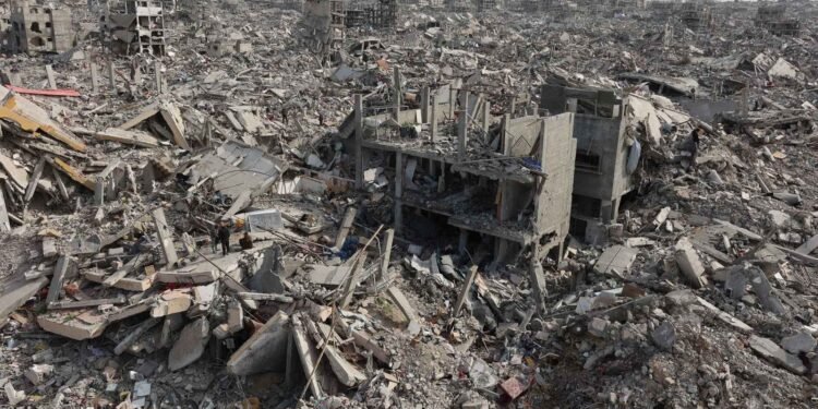 غزة تنتظر الإعمار.. رؤية الخبراء للتعامل مع 60 مليون طن أنقاض