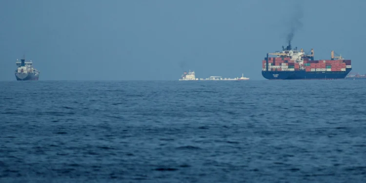 لماذا أصبح تأمين مضيق هرمز حالة طوارئ دولية