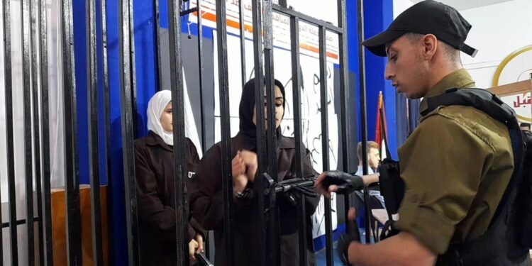 مطالب حقوقية بتحويل التعاطف إلى تحرك فعلي لنصرة الأسيرات