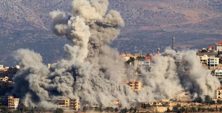 غارة إسرائيلية دامية تكشف هشاشة الهدنة في لبنان