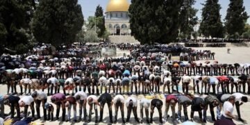 الأقصى بين قدسية العبادة واختبار الانضباط