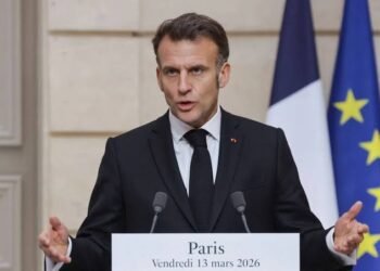 باريس تصطدم بالجدار الأميركي.. تحركات أوروبية عاجزة لوقف نزيف لبنان