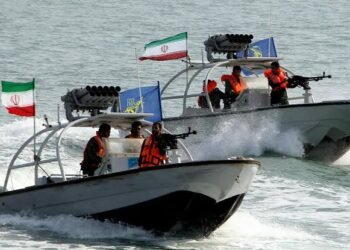 إيران تصعد في الخليج.. حرب ناقلات النفط تعود للواجهة