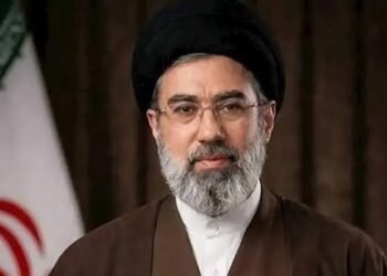 المرشد الغائب.. هل تشعل إصابة مجتبى خامنئي صراعاً مكتوماً داخل طهران؟