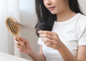 علاج تساقط الشعر بمكونات من المطبخ