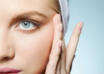 طرق طبيعية وآمنة لاستعادة نضارة البشرة بعد الحمل