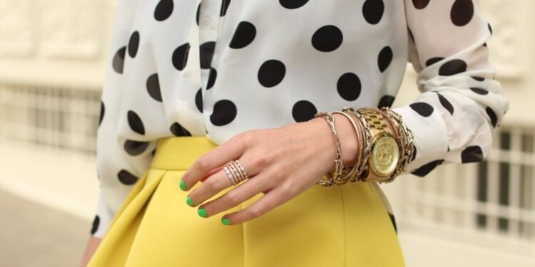 موضة 2026.. أزياء تغزو ربيع الأناقة بلمسات عصرية