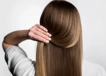 خلطات زيوت طبيعية للمعان الشعر قبل عيد الأضحى