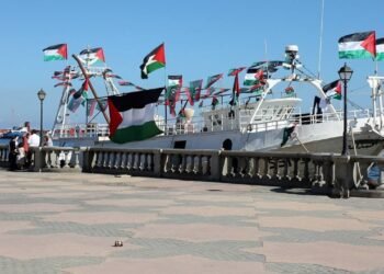 أسطول تركي يتحدى الاحتلال لكسر حصار غزة.. هل يتكرر السيناريو؟
