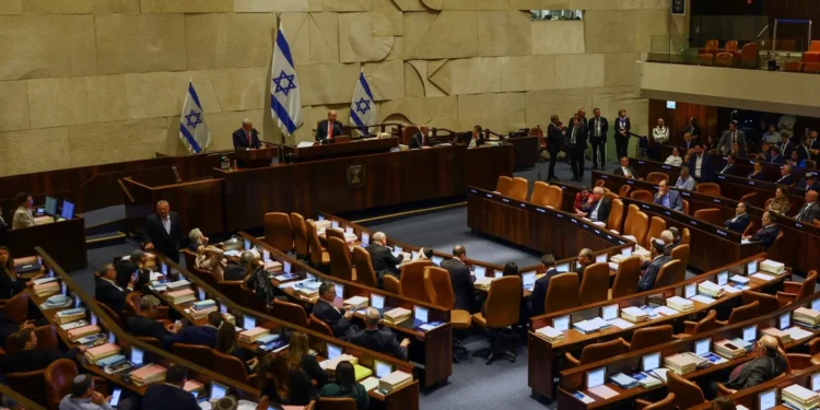 انهيار ائتلاف نتنياهو.. تحالف بين الحريديم والمعارضة لحل الكنيست