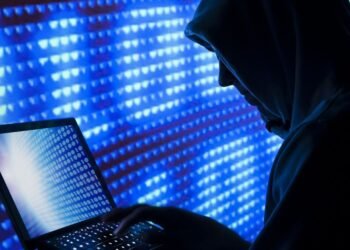 شبح الحرب السيبرانية يتمدد.. هل تضرب إيران شرايين الوقود الأميركية؟
