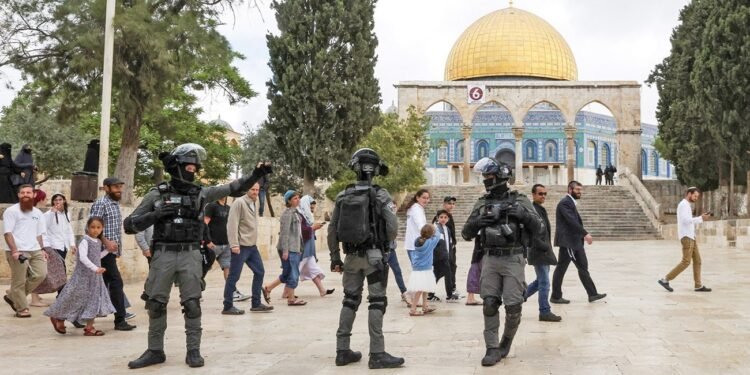 تصعيد في القدس عشية «يوم توحيد القدس» واقتحامات موسعة في الأقصى