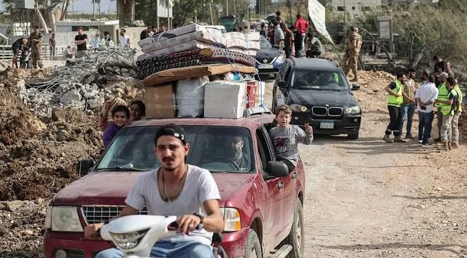 لبنان على صفيح النار.. هدنة هشة تحت القصف الإسرائيلي