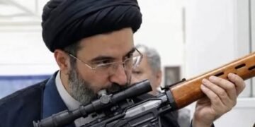 خامنئي يصعد التهديدات وسط تعقيدات التفاوض واتساع دوائر المواجهة