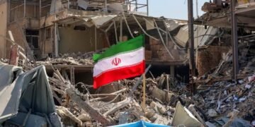 إيران تقترب من الانفجار بين الحرب والحصار البحري المتصاعد
