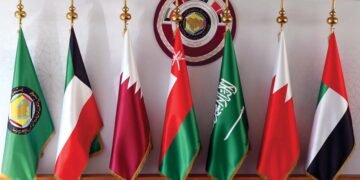 كيف توحّد إيران مجلس التعاون الخليجي وتفرّقه في آن واحد؟
