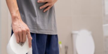 متى يتحول إسهال كبار السن إلى ناقوس خطر طبي؟
